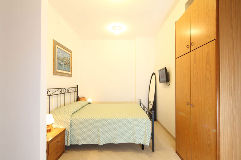 Einzimmerwohnung mit Schlafzimmer (30m²)